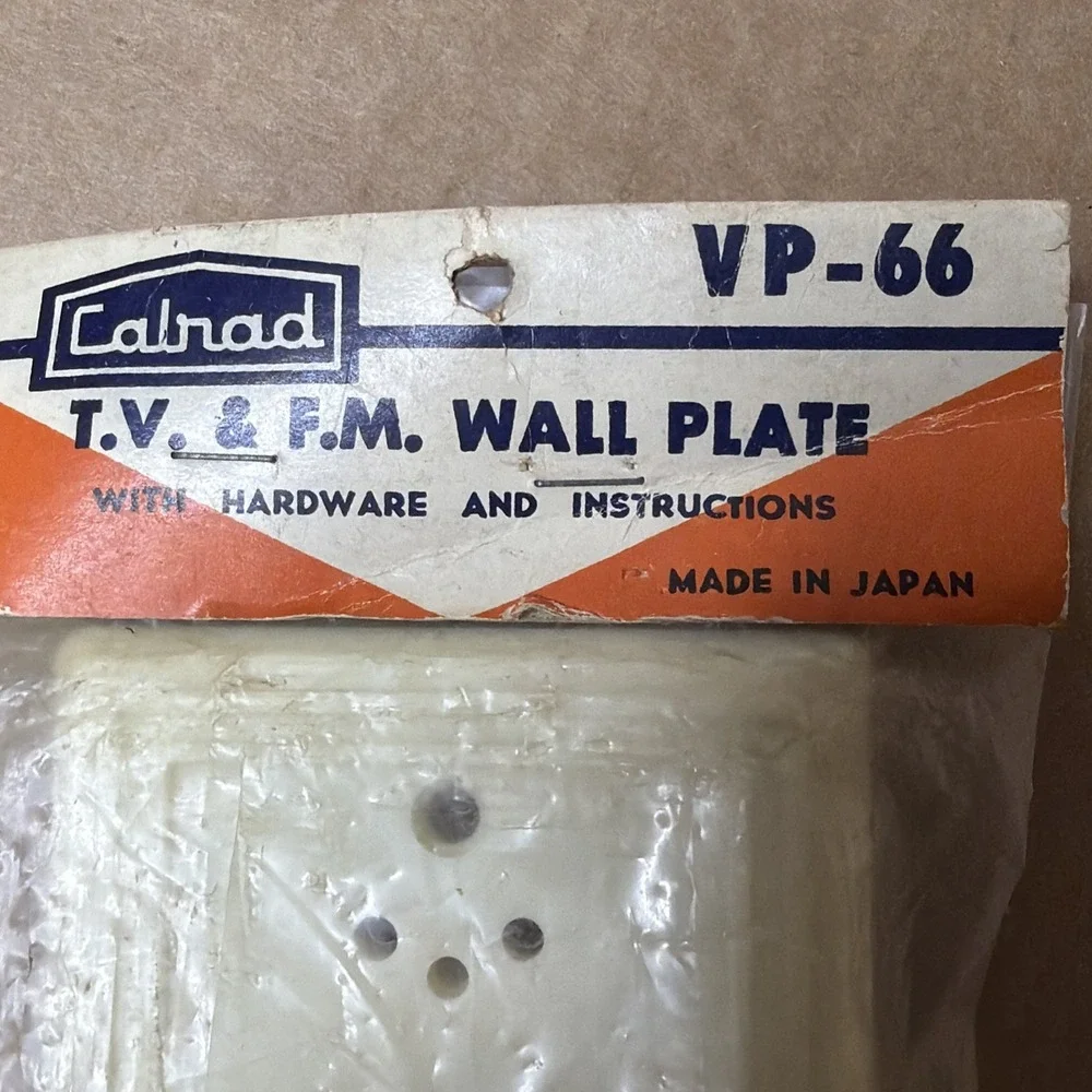 Vintage Calrad T.V. & F.M. Wall Plate VP-66 Made In Japan